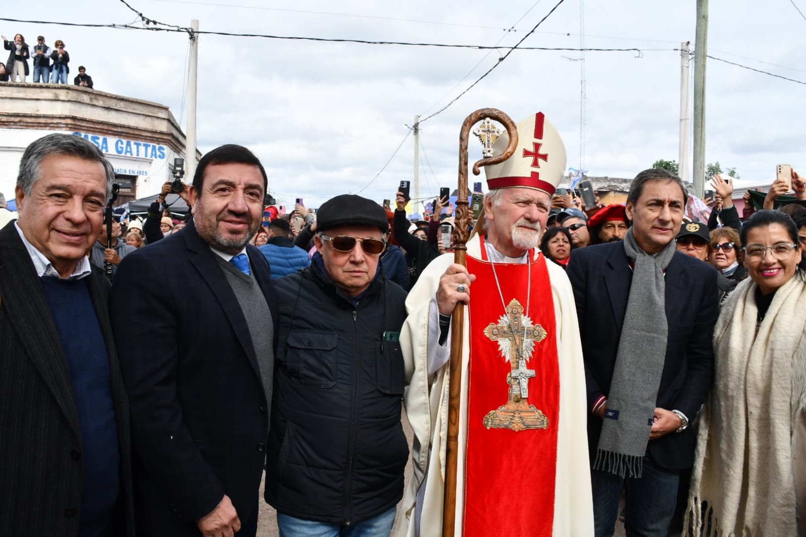 El vice gobernador participó de la fiesta central del Señor de los Milagros de Mailín El vice gobernador participó de la fiesta central del Señor de los Milagros de Mailín