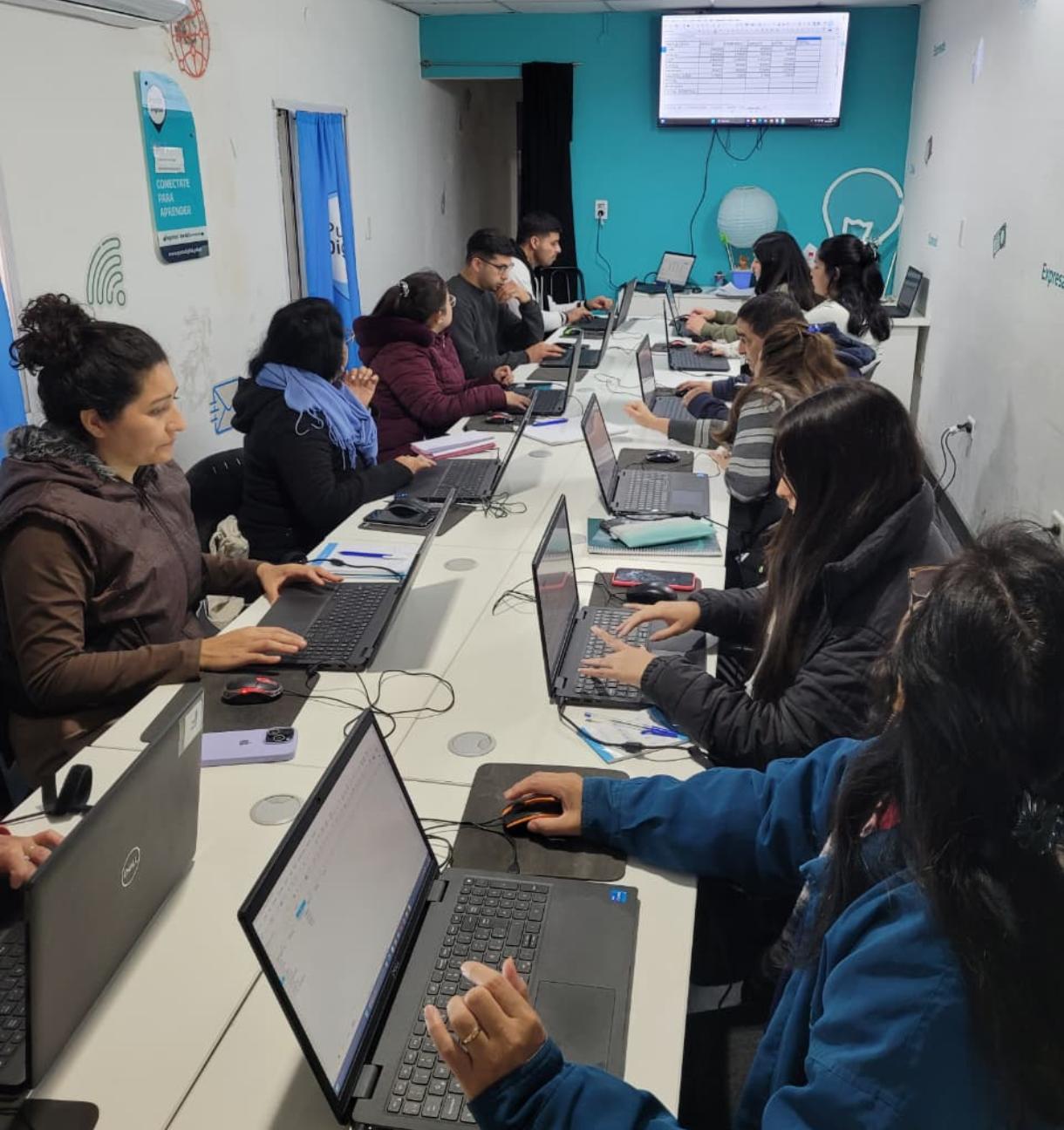 La Municipalidad de La Banda abre las inscripciones para el Programa de Talleres Tecnológicos y Digitales La Municipalidad de La Banda abre las inscripciones para el Programa de Talleres Tecnológicos y Digitales