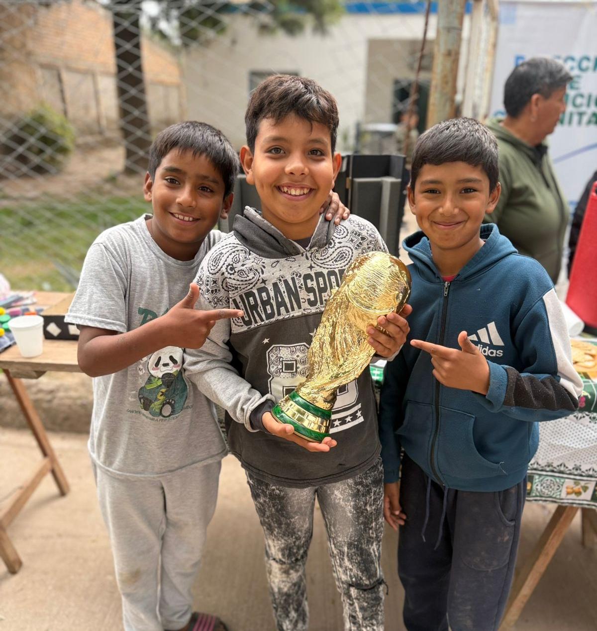 Se realizó una nueva jornada integral “Palpitando el Mundial con los Chicos” en el barrio Tabla Redonda
