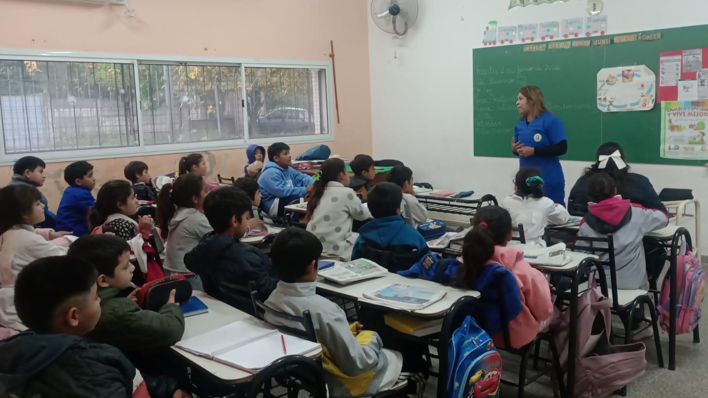 Alumnos de la Escuela Municipal participaron de un taller sobre hábitos saludables
