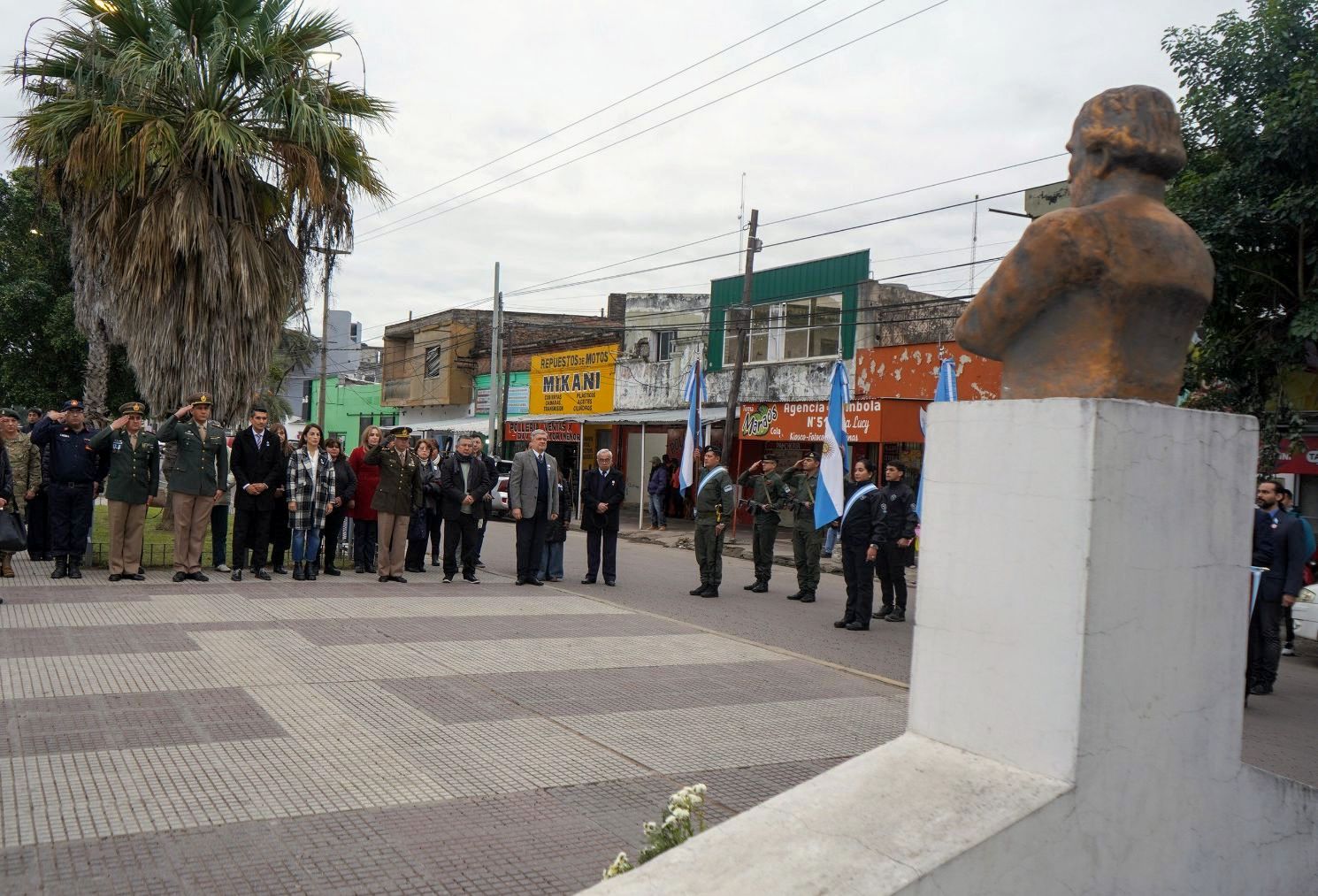 Con un emotivo acto se rindió homenaje al Gral. Martín Miguel de Güemes Con un emotivo acto se rindió homenaje al Gral. Martín Miguel de Güemes