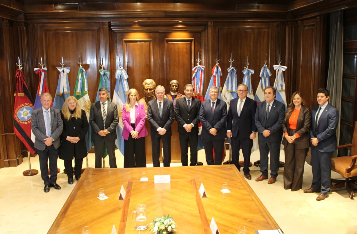 VICEGOBERNADORES DEL NORTE GRANDE HICIERON UNA VISITA PROTOCOLAR AL GOBERNADOR ELÍAS SUÁREZ
