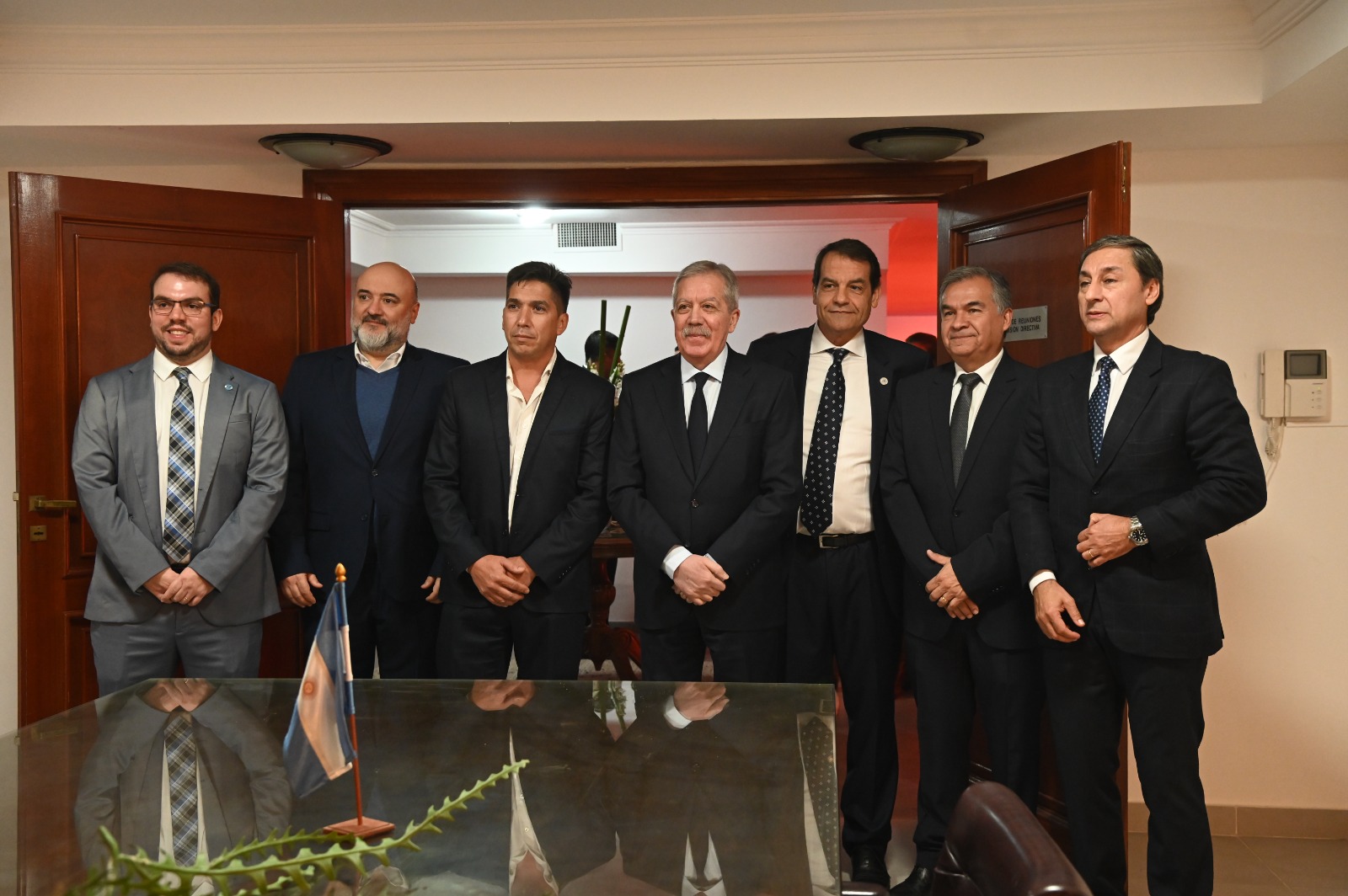 EL GOBERNADOR ELÍAS SUÁREZ PARTICIPÓ DEL ACTO POR LOS 100 AÑOS DE LA CÁMARA DE COMERCIO E INDUSTRIA DE SANTIAGO DEL ESTERO