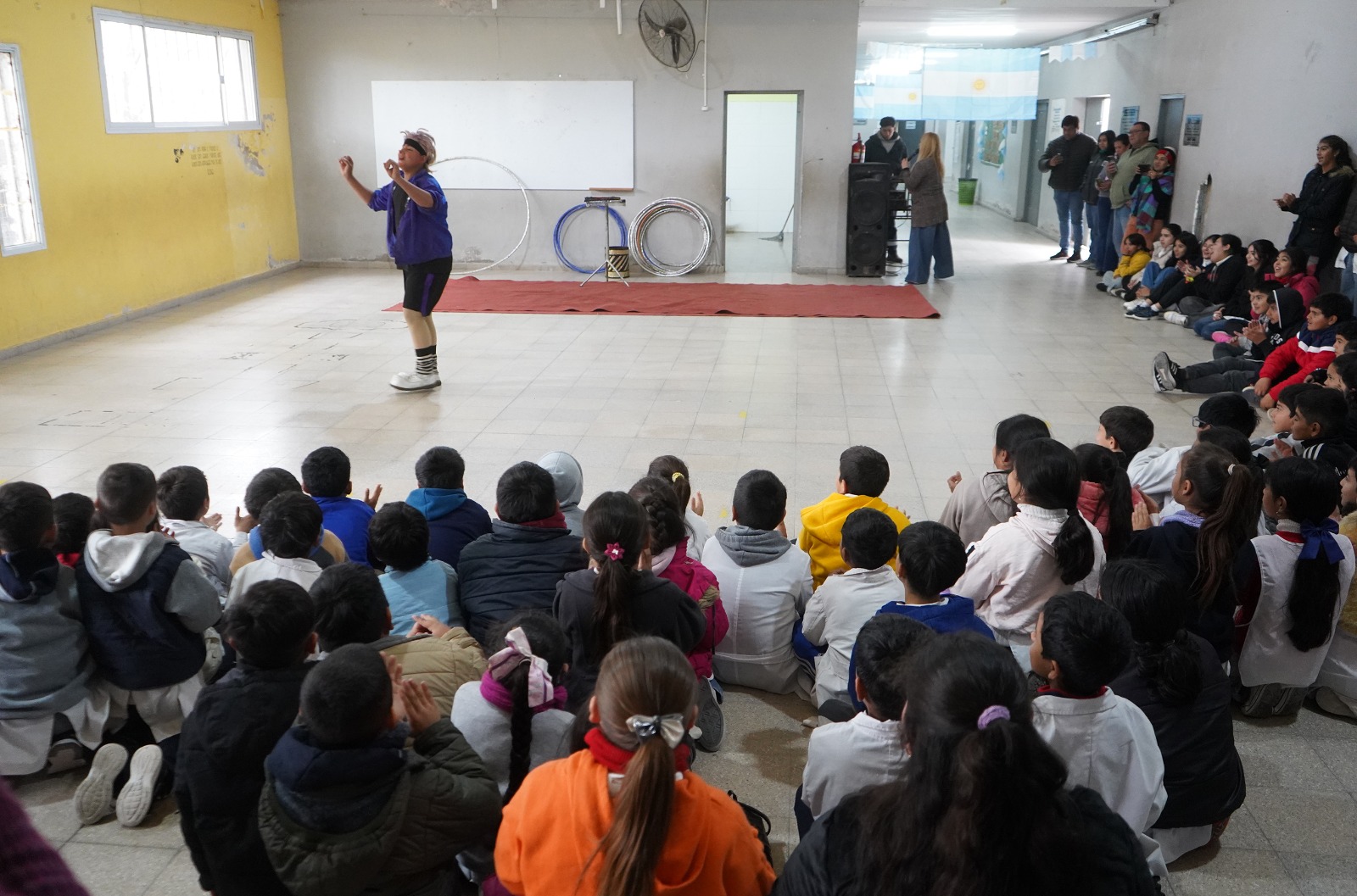 La Escuela Municipal N° 1 llevó adelante el proyecto “El Circo en la Escuela” La Escuela Municipal N° 1 llevó adelante el proyecto “El Circo en la Escuela”