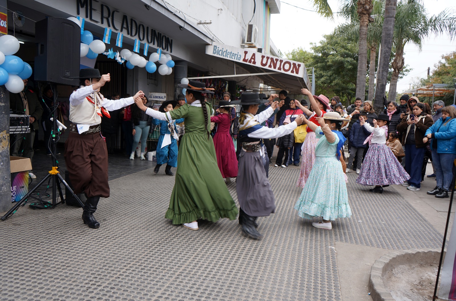 El Mercado Unión inició los festejos de su 115° aniversario con una jornada de servicios para la comunidad El Mercado Unión inició los festejos de su 115° aniversario con una jornada de servicios para la comunidad