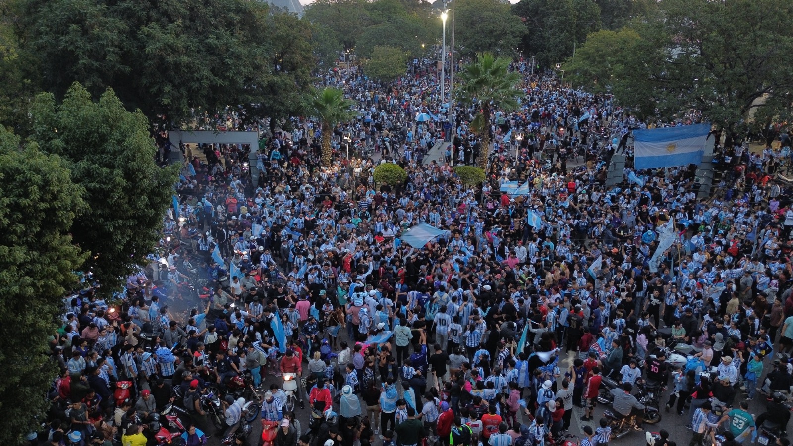 La Banda celebró unida la clasificación de la Selección Argentina a la gran final