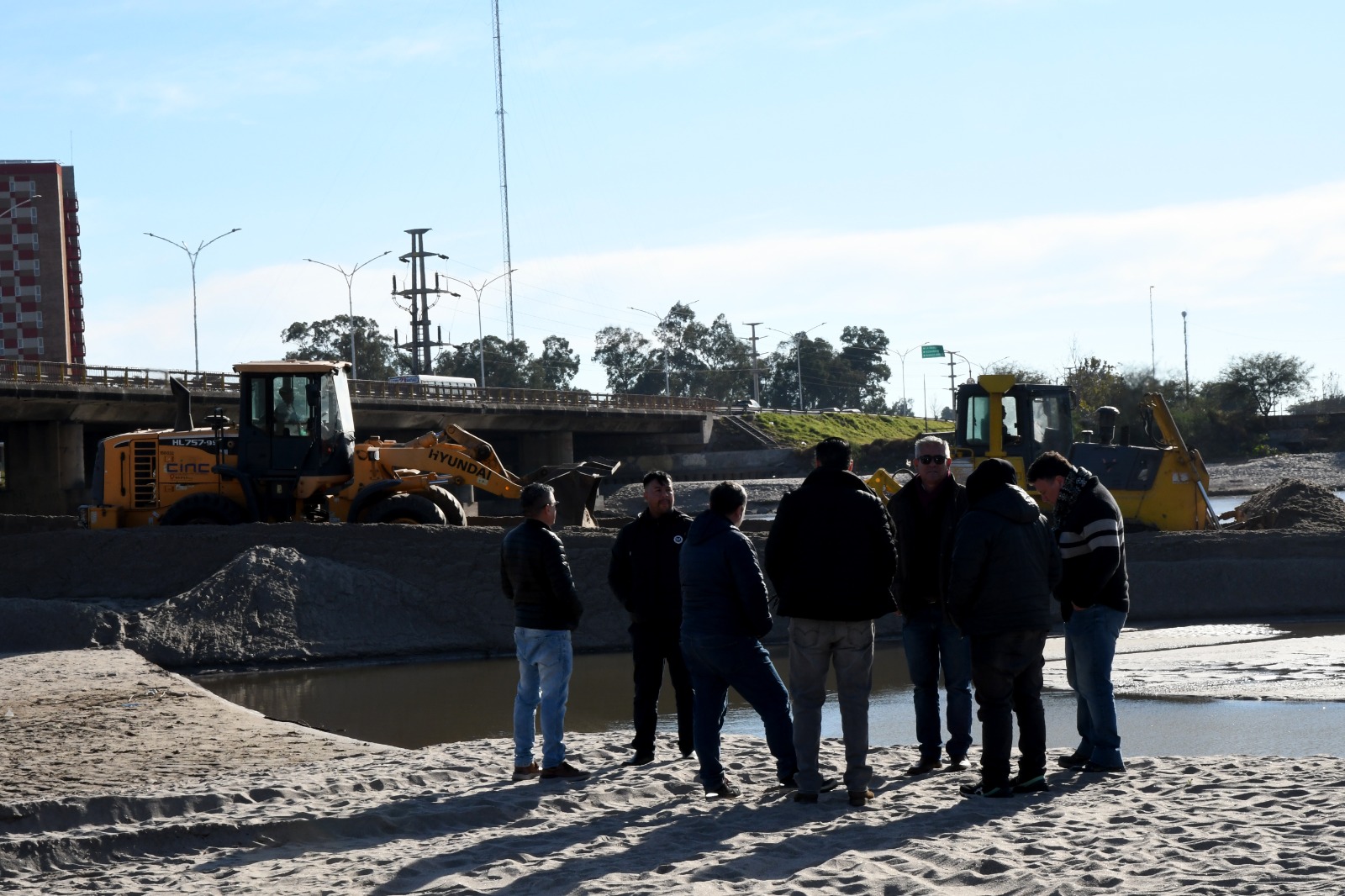 EL GOBIERNO PROVINCIAL AVANZA CON EL PLAN DE REPARACIÓN, RECONSTRUCCIÓN Y CONSTRUCCIÓN DE DEFENSAS HÍDRICAS EN TODO EL TERRITORIO SANTIAGUEÑO