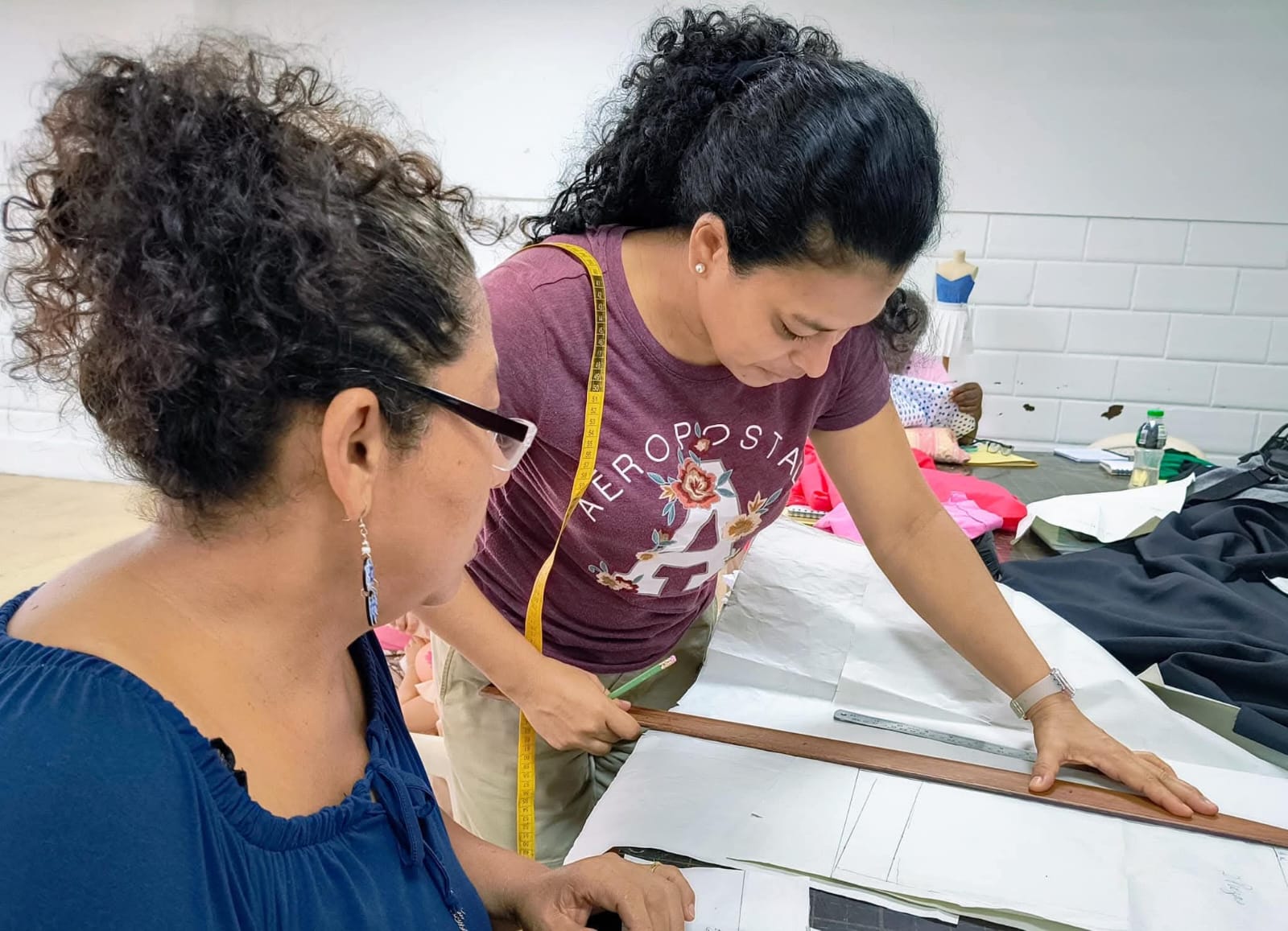 La Municipalidad impulsa un nuevo curso de Corte y Confección en la Casa del Bicentenario