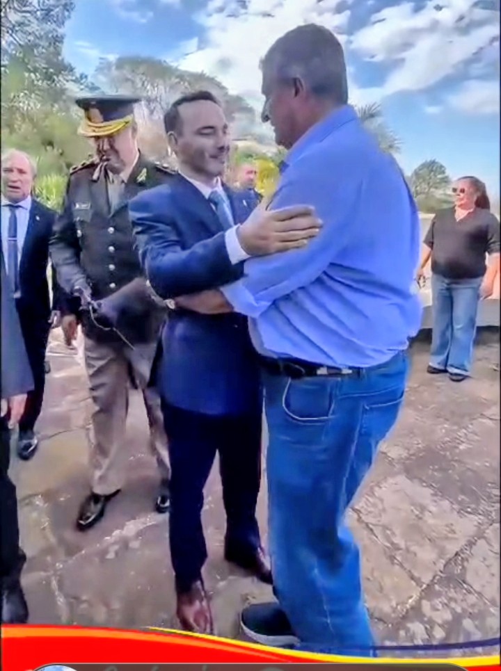 AUTORIDADES MUNICIPALES PARTICIPARON EN YAPEYÚ DE LOS ACTOS DE HOMENAJE AL GENERAL SAN MARTÍN.