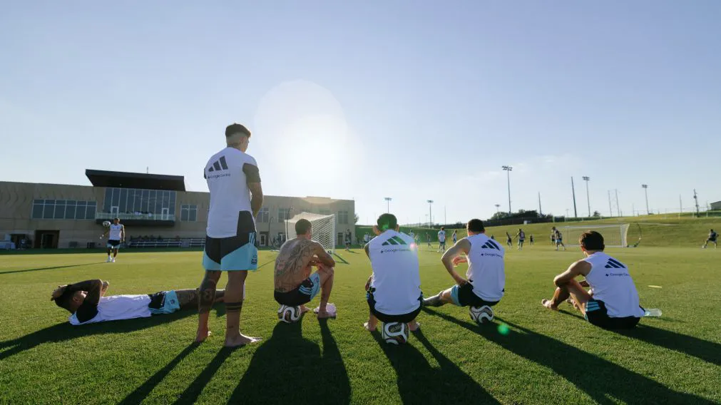 ANTES DE SU CRUCE CON INGLATERRA: ARGENTINA TUVO SU ÚLTIMO ENTRENAMIENTO EN KANSAS