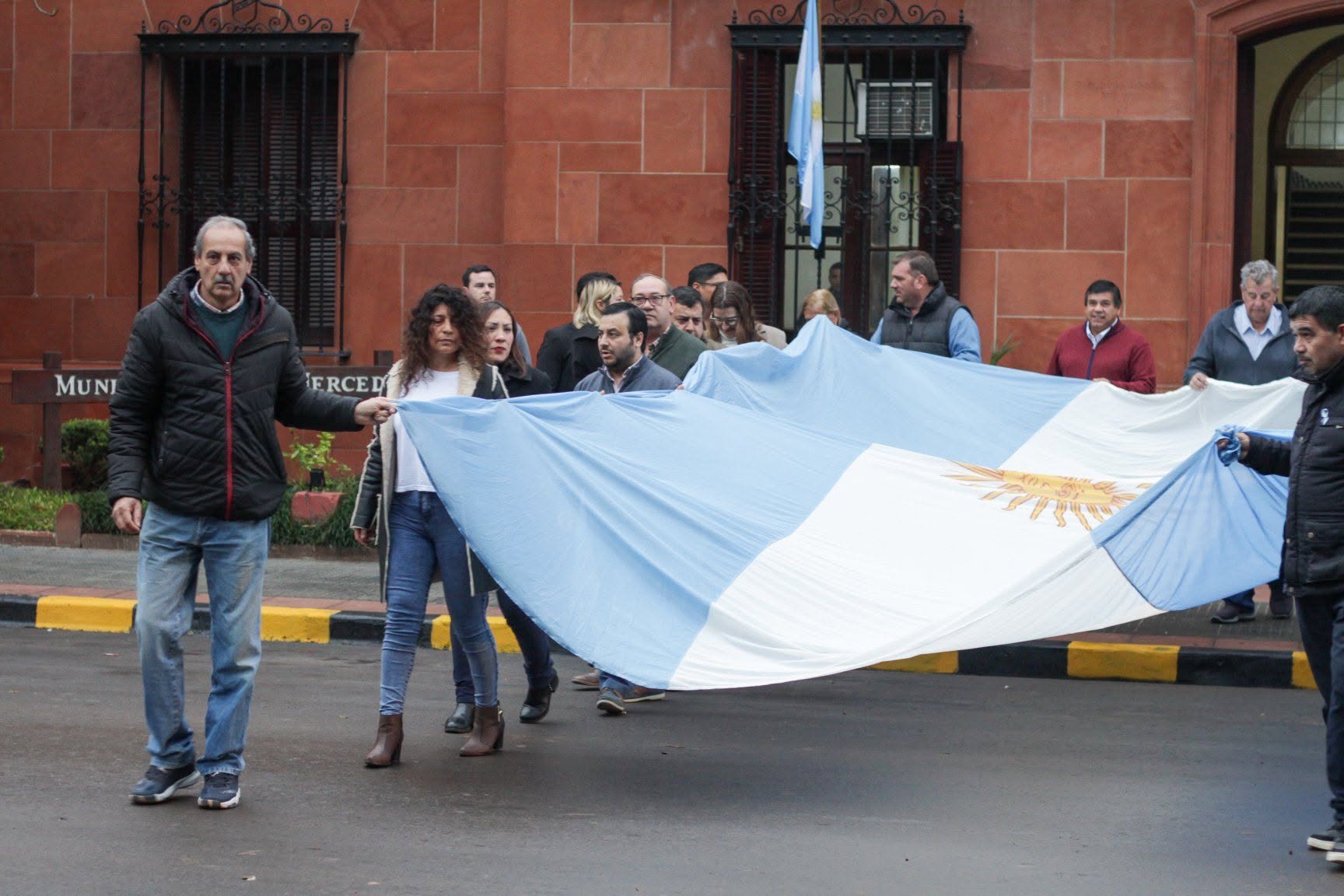 PRENSA 12.jpg PRENSA 12.jpg