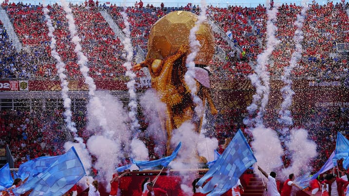 CON MÚSICA, COLOR Y POCO PÚBLICO EN LAS TRIBUNAS, ASÍ FUE LA APERTURA DEL MUNDIAL EN CANADÁ.