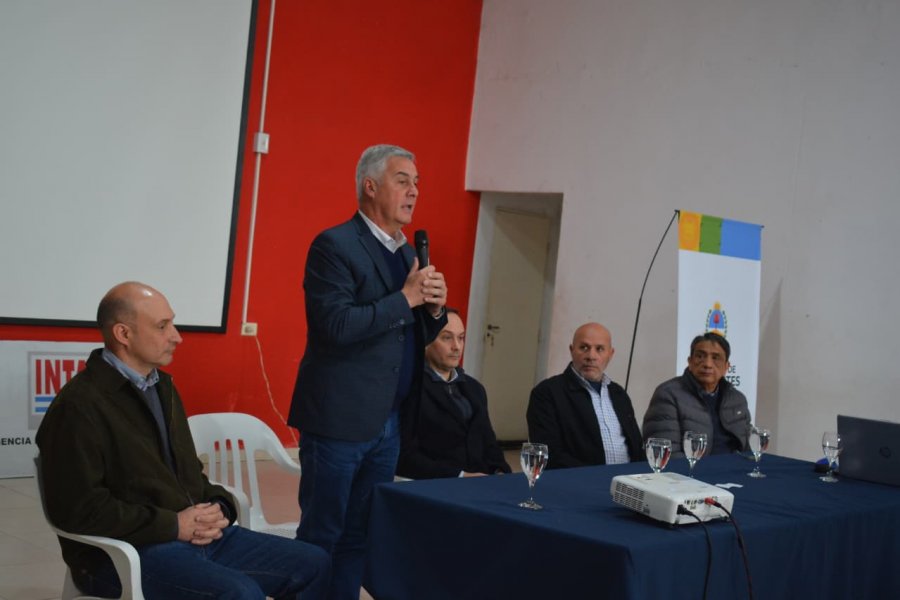 INFO RURAL – CORRIENTES LLEVA AL INTERIOR UN CICLO DE CHARLAS PARA PREPARAR A LOS PRODUCTORES ANTE EL EXCESO HÍDRICO