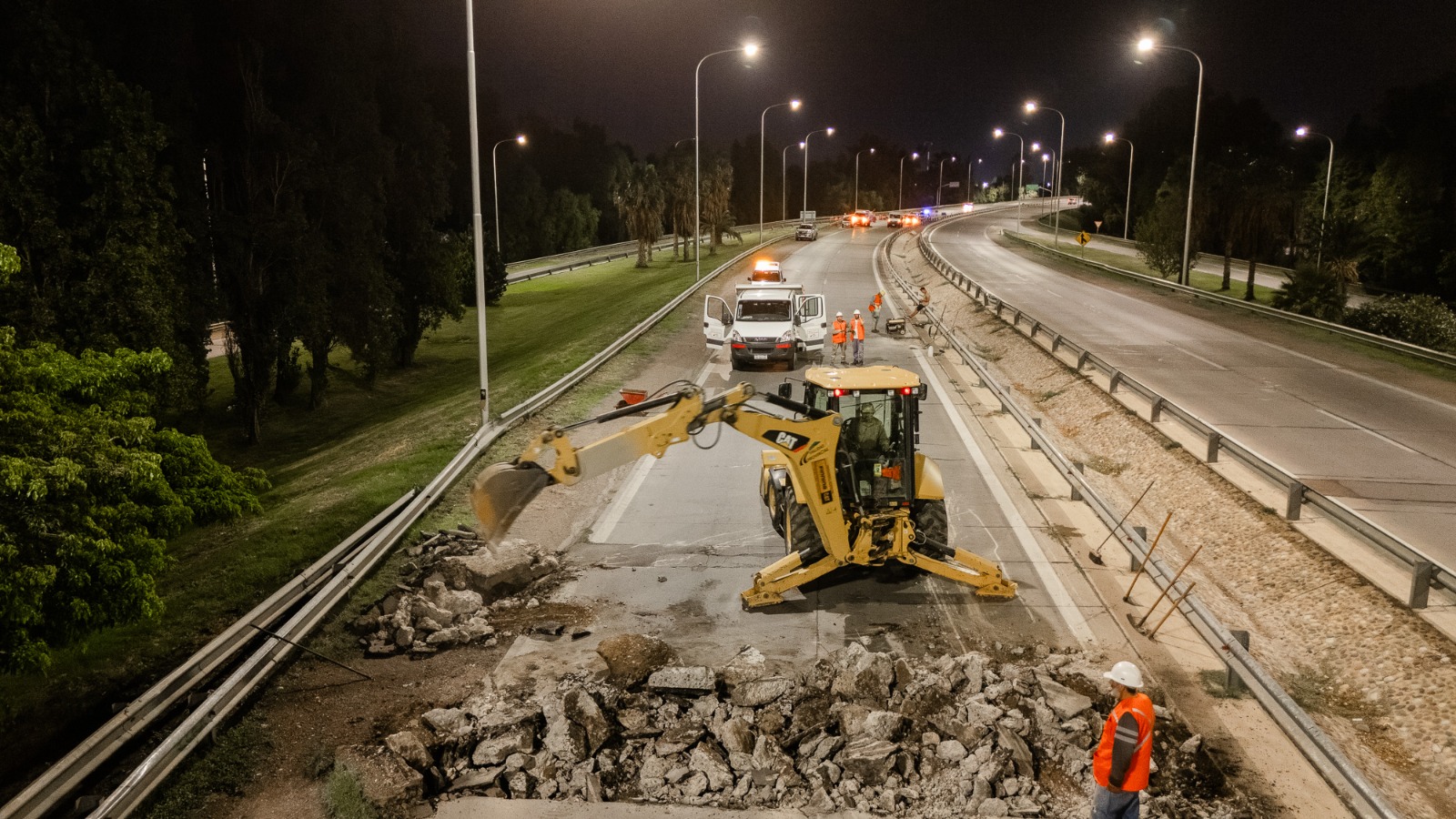 Más de 40 mil vehículos por día circulan por Circunvalación: llamaron a licitación para su repavimentación integral Más de 40 mil vehículos por día circulan por Circunvalación: llamaron a licitación para su repavimentación integral
