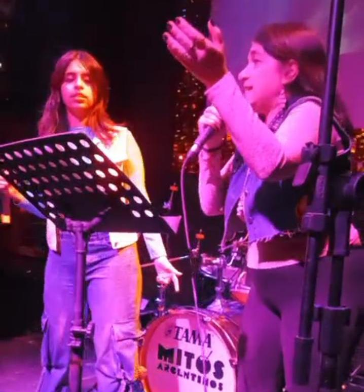 LOANA Y JAQUELINE EN MITOS: LA NOCHE DONDE LA MÚSICA SE HIZO MAGIA LOANA Y JAQUELINE EN MITOS: LA NOCHE DONDE LA MÚSICA SE HIZO MAGIA