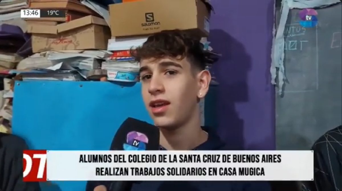 Alumnos de la Santa Cruz.png Alumnos de la Santa Cruz.png
