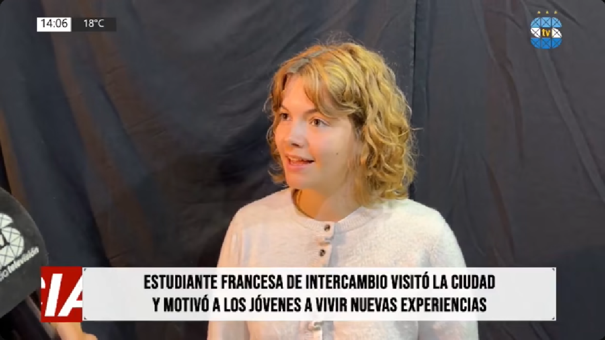 ESTUDIANTE FRANCESA.png ESTUDIANTE FRANCESA.png