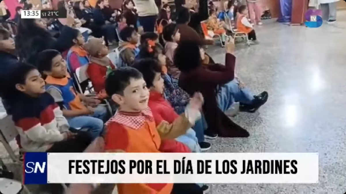 Festejo jarduneritos.png Festejo jarduneritos.png