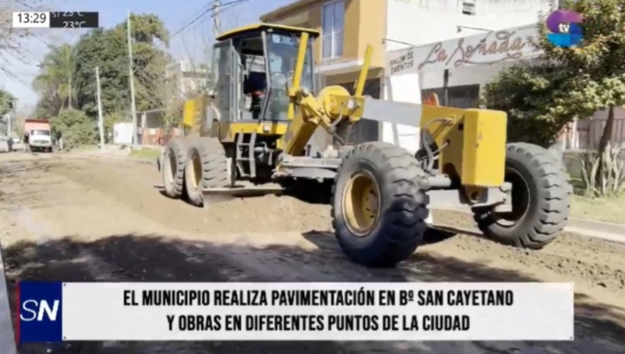 Maquina trabajando.jpeg Maquina trabajando.jpeg