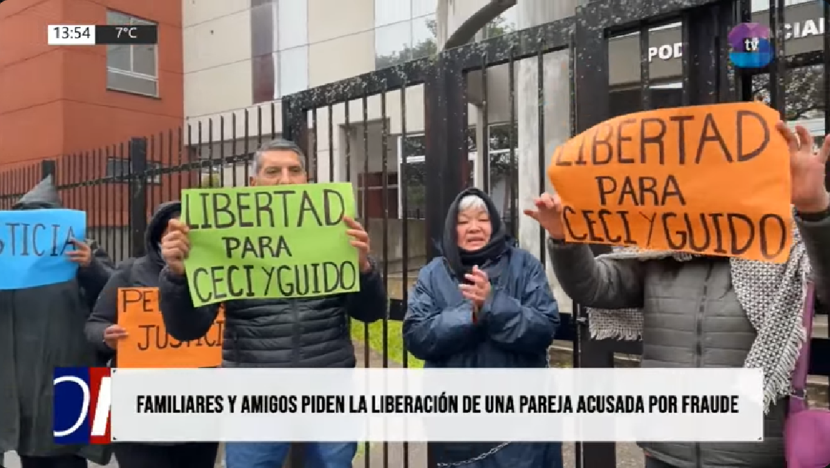 Pareja acusada de fraude.png Pareja acusada de fraude.png