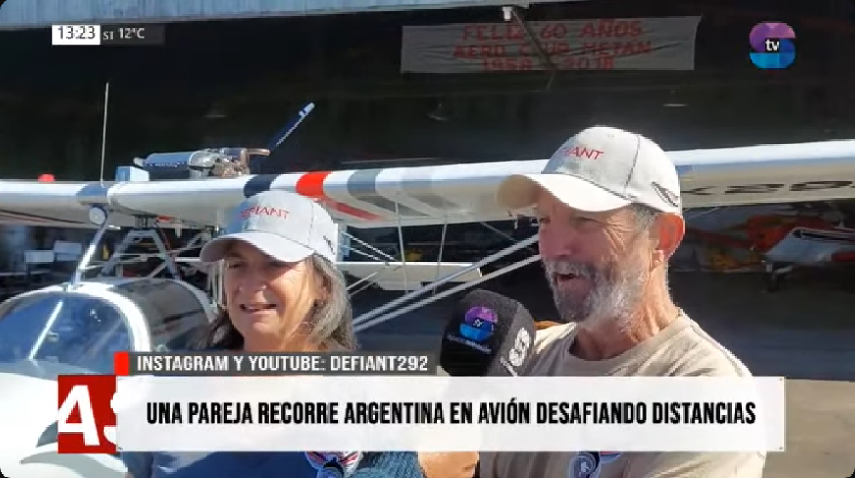 Despegaron desde Córdoba y llegaron a Metán en una aeronave hecho por ellos** Despegaron desde Córdoba y llegaron a Metán en una aeronave hecho por ellos**