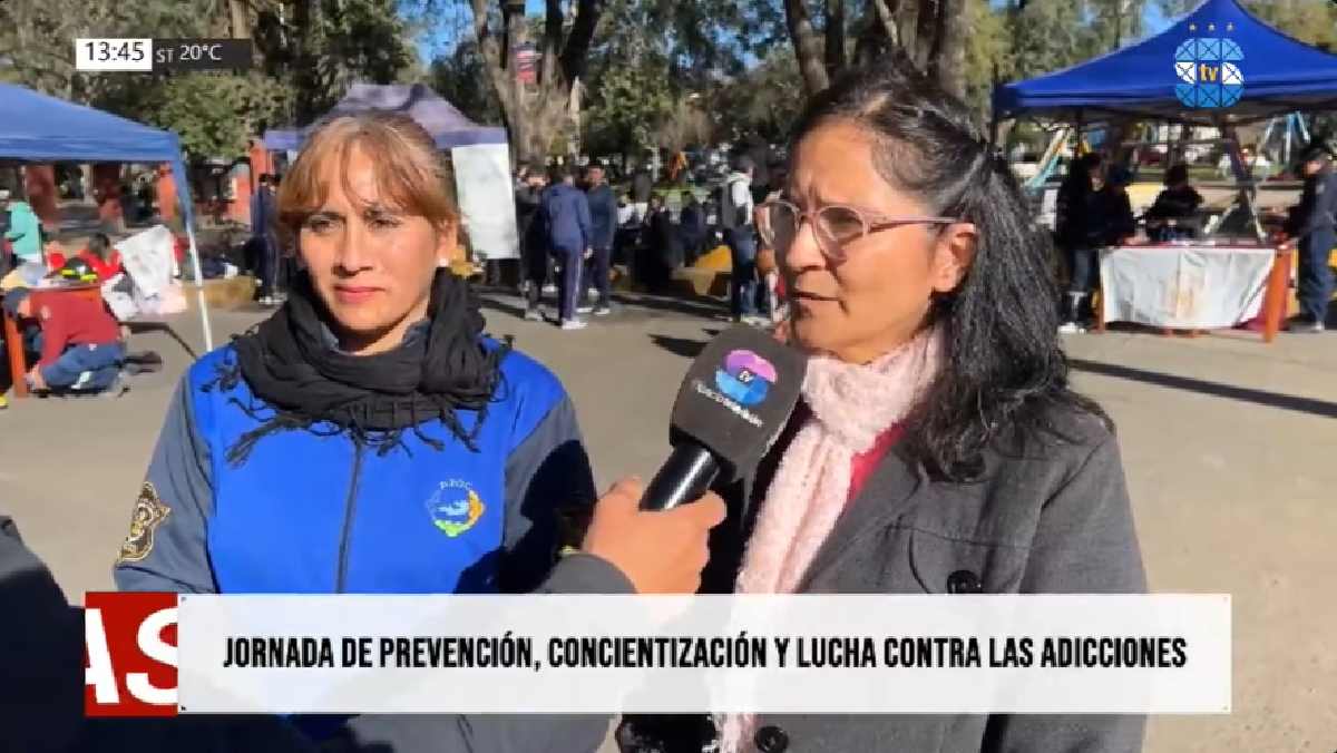 Silvia y Carla.png Silvia y Carla.png