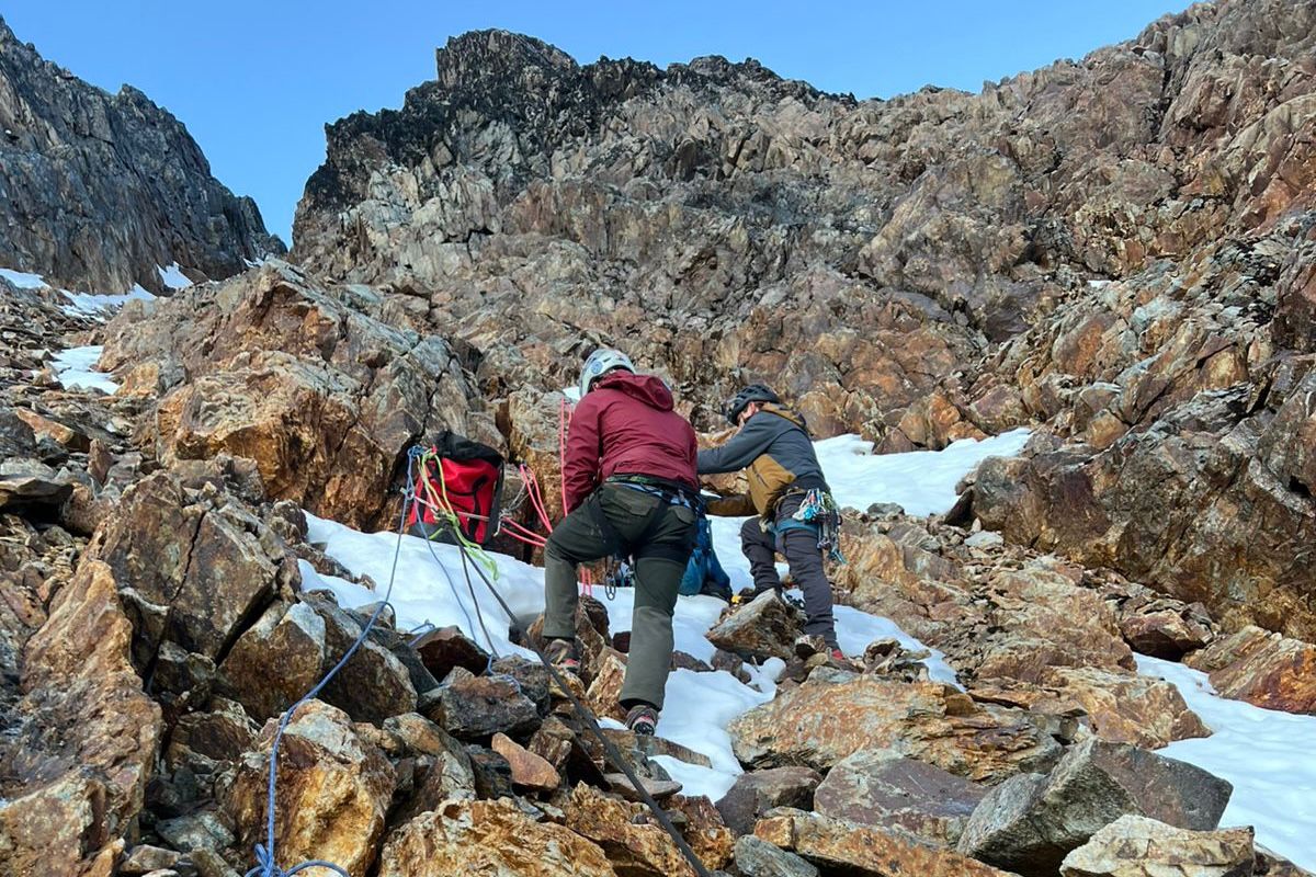LA ASISTENCIA SANITARIA EN TERRENO FUE CLAVE EN EL RESCATE DE UNA MUJER ACCIDENTADA EN EL CERRO BONETE