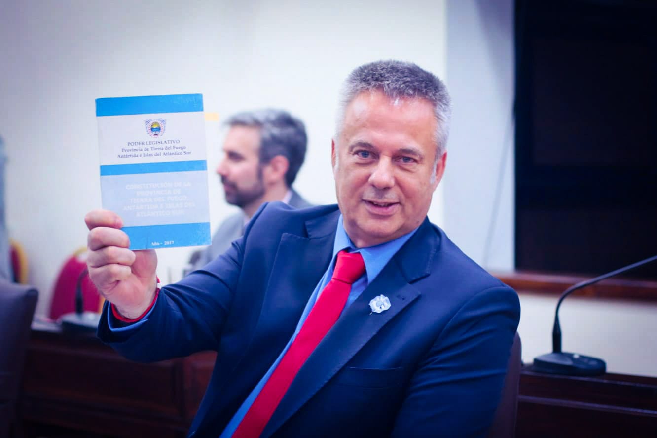 Con Lechman entre los actores centrales, la Legislatura dejó sin efecto la reforma constitucional de Melella