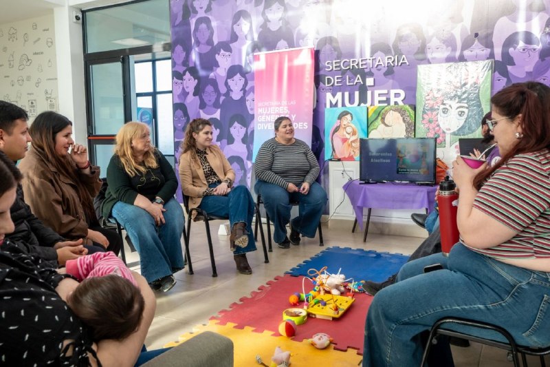 LA MUNICIPALIDAD REALIZÓ EL ENCUENTRO “LACTANCIA SIN MITOS, CON AMOR Y ACOMPAÑAMIENTO”