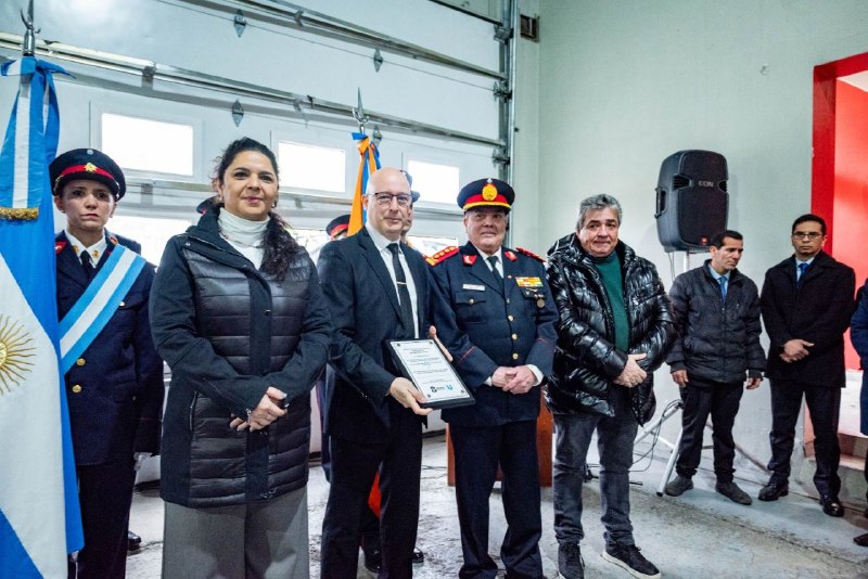 LA MUNICIPALIDAD DE USHUAIA ACOMPAÑÓ LA CELEBRACIÓN POR EL DÍA DEL BOMBERO VOLUNTARIO Y EL 80° ANIVERSARIO DE LA INSTITUCIÓN LOCAL