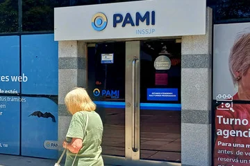 “Los jubilados estamos desprotegidos”: fuerte reclamo en medio del paro de PAMI