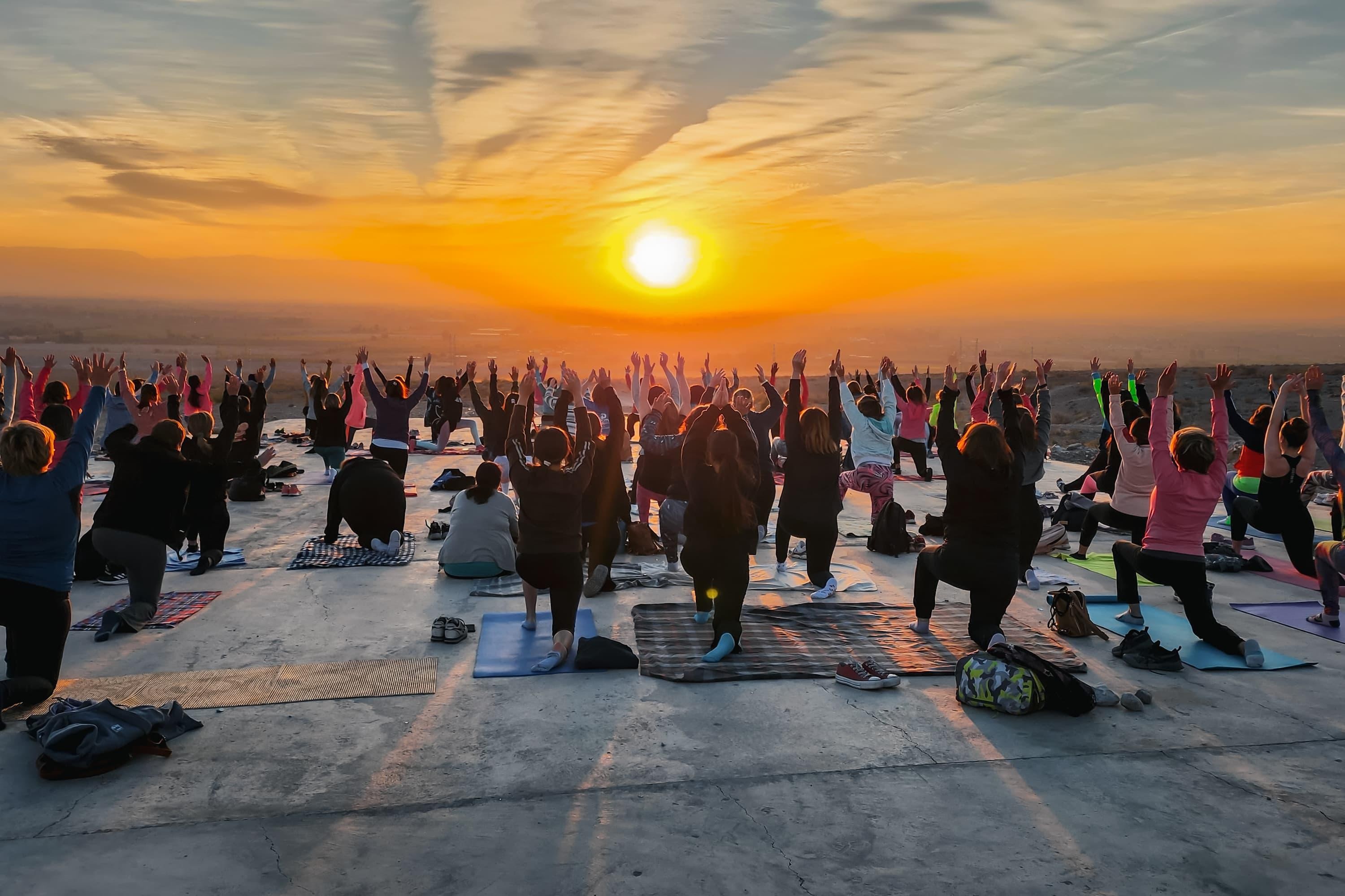 JÁCHAL: actividades de invierno con clases de yoga