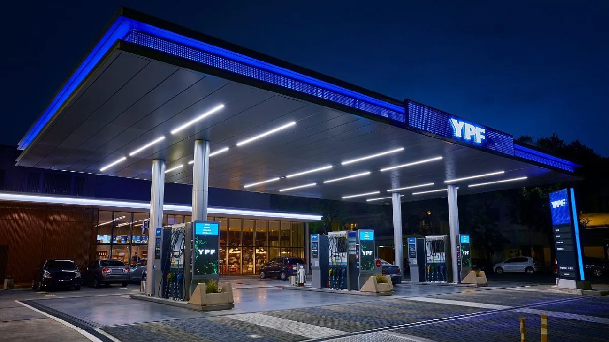 ypf-estacion-servicio-combustiblesjpg.webp Volvió a aumentar el precio de la nafta en Salta