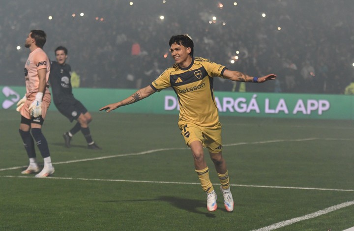Boca recuperó la memoria en Mendoza. River goleó a Godoy Cruz